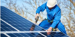 Installation Maintenance Panneaux Solaires Photovoltaïques à Larnat